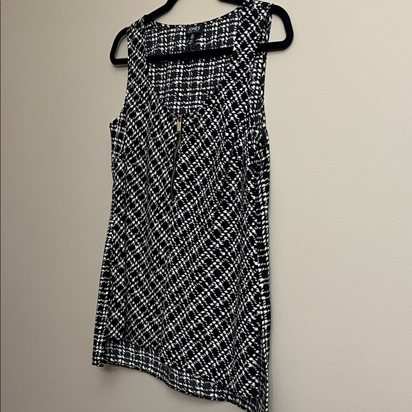 Jones New York Monochrome Patterned Sleeveless Blouse Size S - Picture 8 of 10